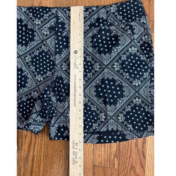 One 5 One Flat Front Bandana Print Shorts Black/White size 22 Boho Hippie Beach - Picture 5 of 10